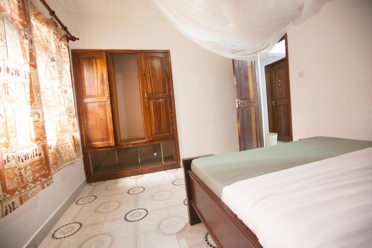 Safari Adventures-House Bed & Breakfast Arusha Eksteriør bilde