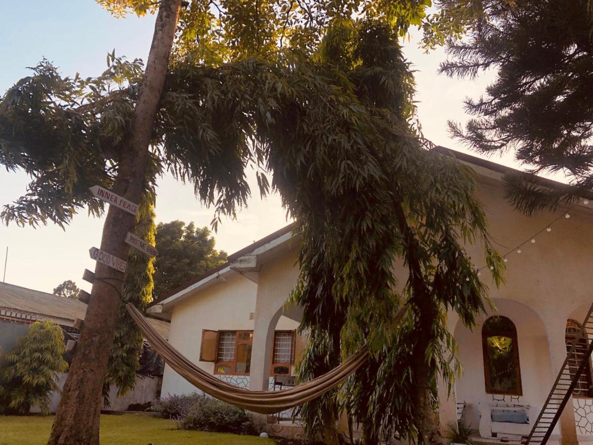 Safari Adventures-House Bed & Breakfast Arusha Eksteriør bilde