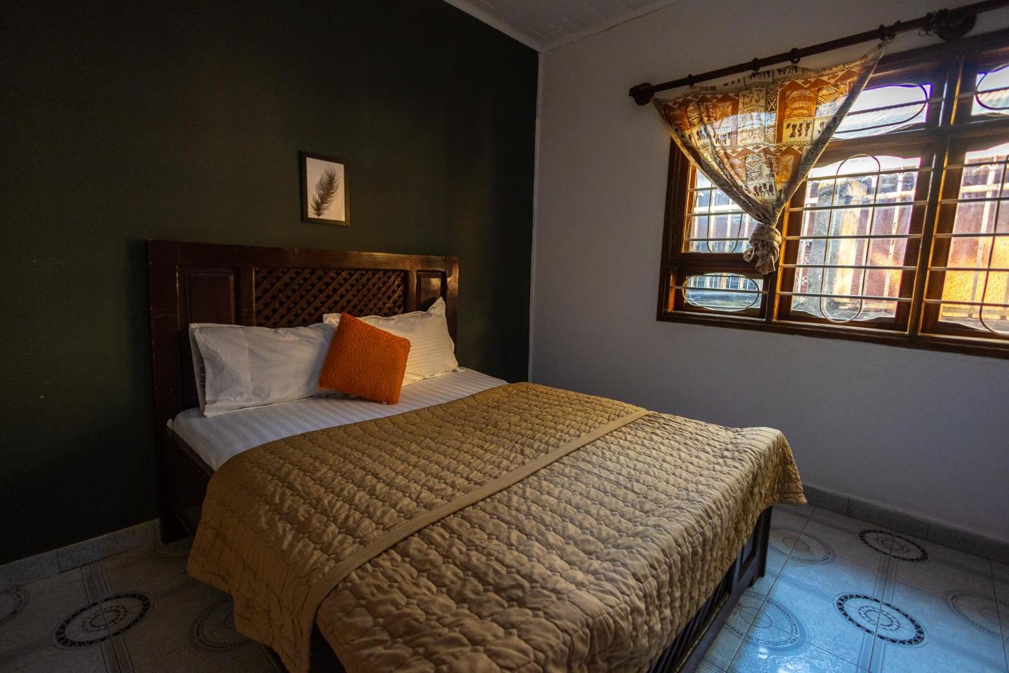 Safari Adventures-House Bed & Breakfast Arusha Eksteriør bilde