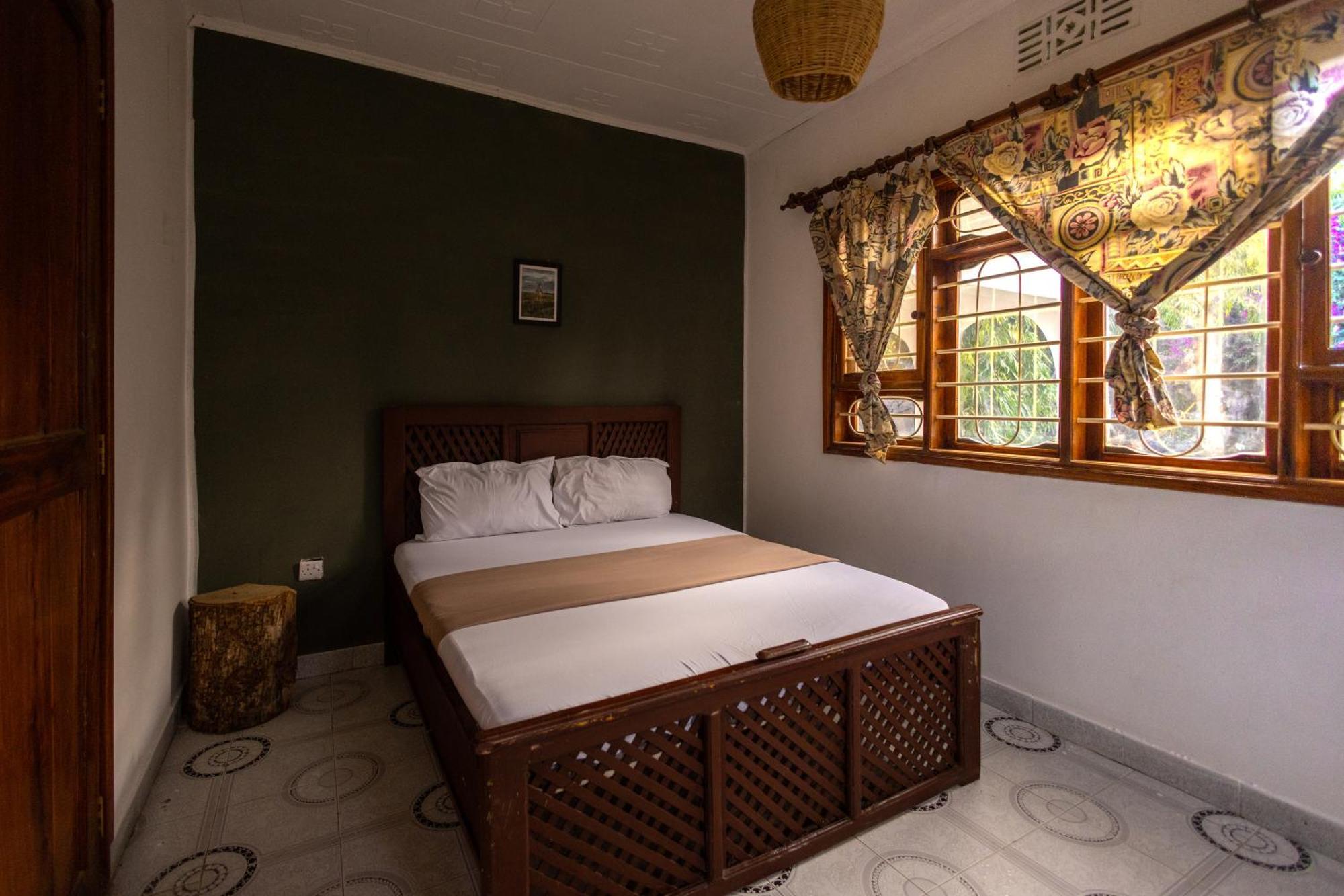 Safari Adventures-House Bed & Breakfast Arusha Eksteriør bilde